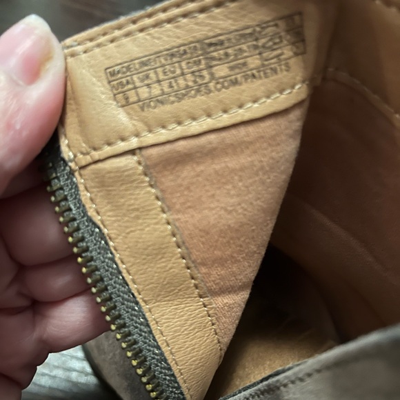 Signed Vionic suede shoe boots - Picture 2 of 5